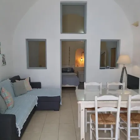 “tree Of Life “ Traditional Cave House Apartment Vothon
