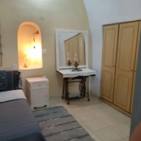 “tree Of Life “ Traditional Cave House Apartment *