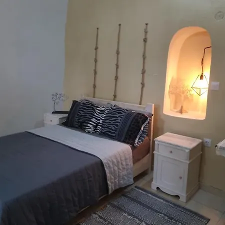 “tree Of Life “ Traditional Cave House Apartment Vothon